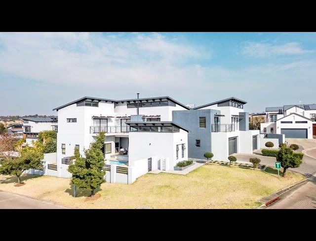 6 BEDROOM PROPERTY TO RENT IN COPPERLEAF ESTATE